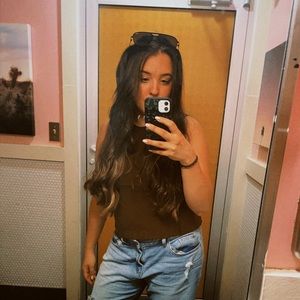 Meet your Posher, Megan